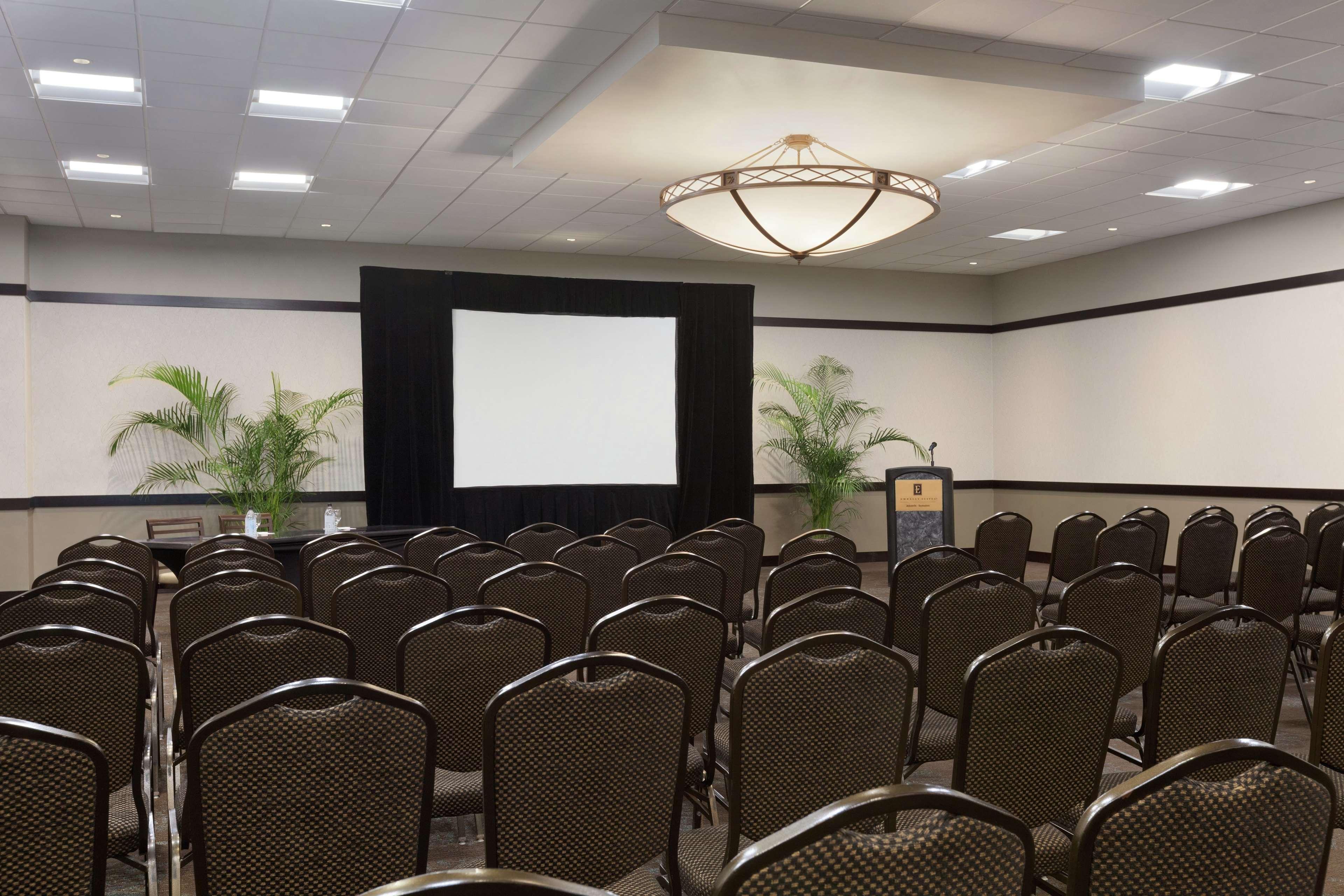 Embassy Suites By Hilton Jacksonville Baymeadows Bagian luar foto