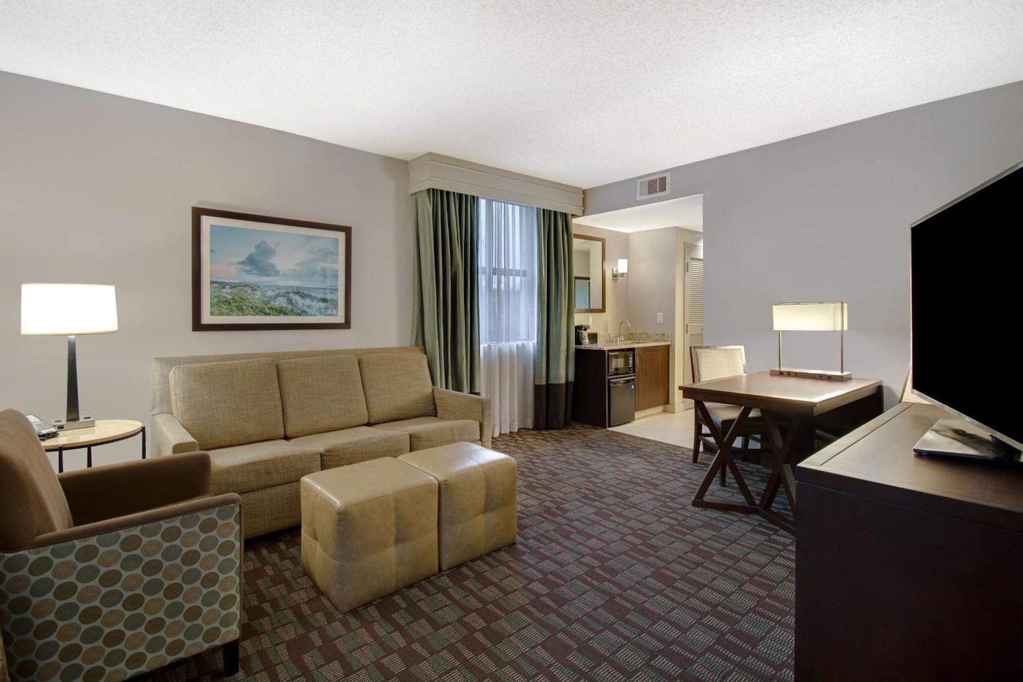 Embassy Suites By Hilton Jacksonville Baymeadows Bagian luar foto