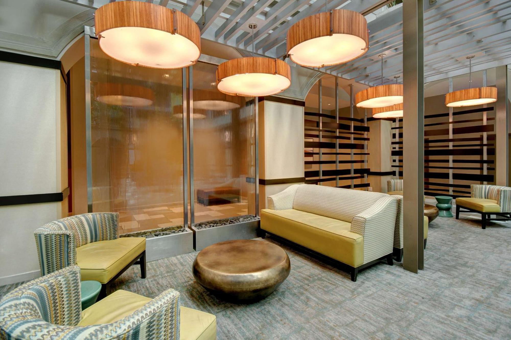 Embassy Suites By Hilton Jacksonville Baymeadows Bagian luar foto